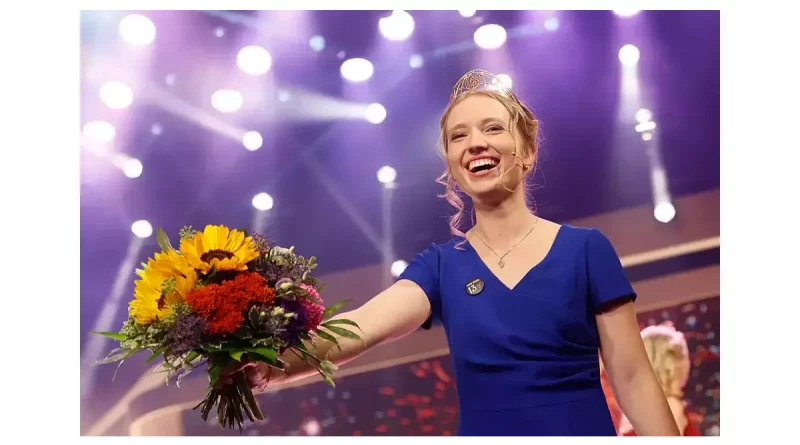 Anna Zenz neue Deutsche Weinkönigin – Majestäten-Trio komplett