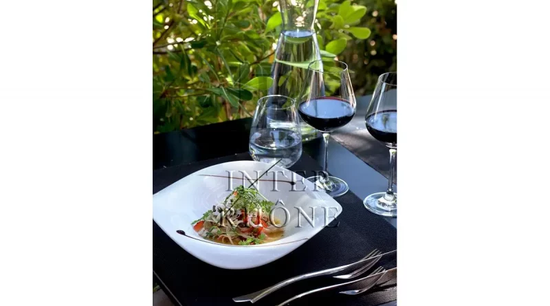 Côtes du Rhône: Französische Rotweine für herbstliche Genussmomente