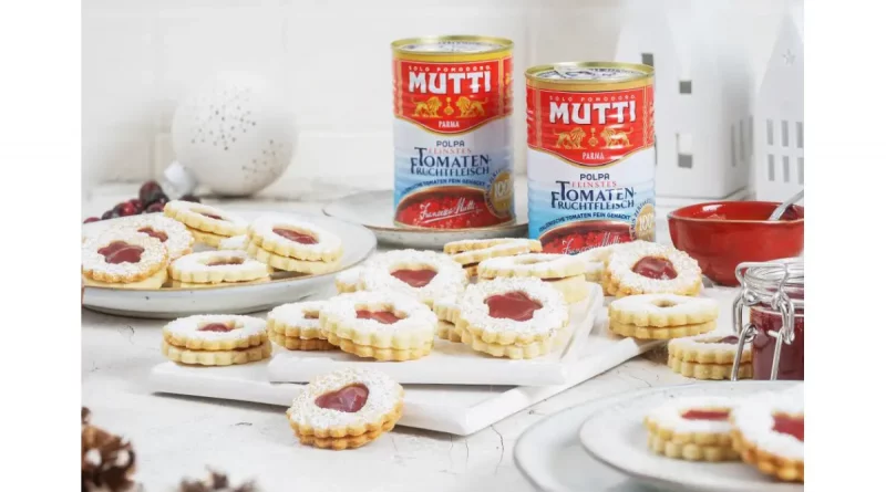 Winterliche Spitzbuben mit Tomaten-Cranberry-Füllung: Klassischer Keks neu interpretiert