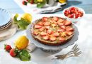 Erdbeerzeit zum Muttertag: Zitronen-Tarte mit frischen Erdbeeren und Grafschafter Goldsaft