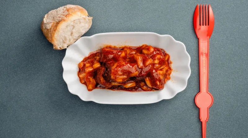 Vom Pott rauf auf 207 Meter: Bochumer Currywurst erobert den Berliner Fernsehturm